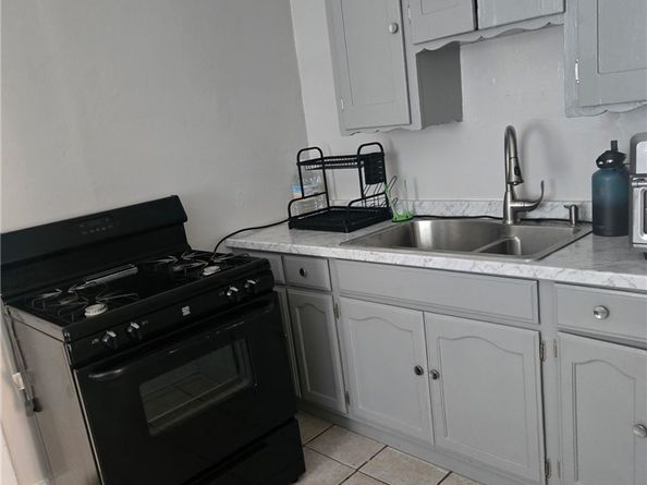 13618 S Willowbrook Avenue, Compton CA 90222