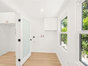 627 E Villa Street, Pasadena CA 91101