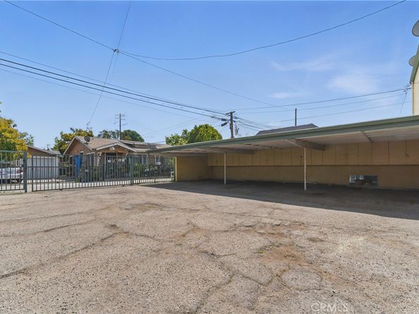 611 S Orange Avenue 11, Santa Ana CA 92701