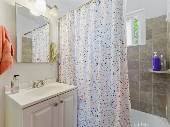 611 S Orange Avenue 11, Santa Ana CA 92701