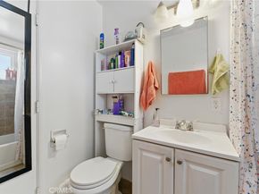 611 S Orange Avenue 11, Santa Ana CA 92701