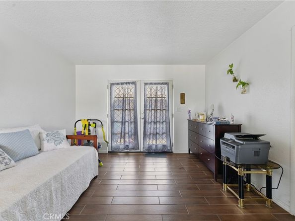 611 S Orange Avenue 11, Santa Ana CA 92701