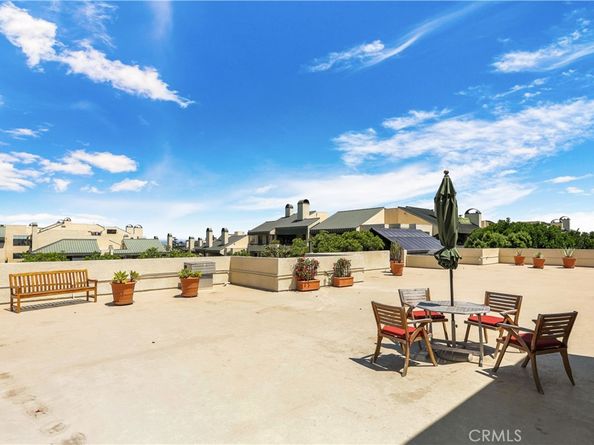 2235 Century Hill, Los Angeles CA 90067