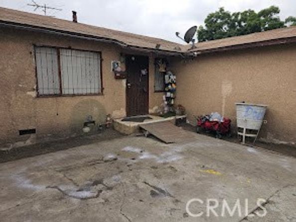 910 E 107, Los Angeles CA 90002