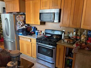 2911 Baltic, Long Beach CA 90810