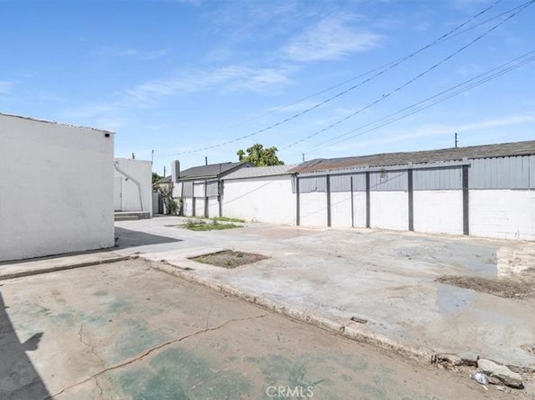 727 E 94th Street, Los Angeles CA 90002