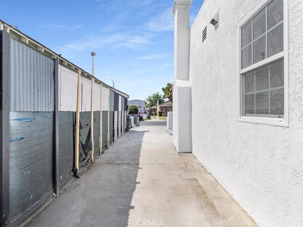 727 E 94th Street, Los Angeles CA 90002