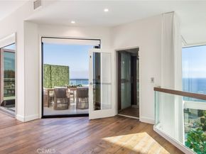 2492 Glenneyre Street, Laguna Beach CA 92651