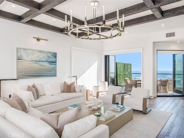 2492 Glenneyre Street, Laguna Beach CA 92651