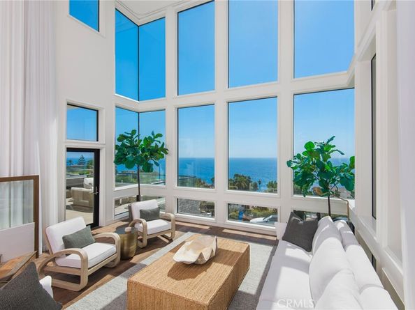 2492 Glenneyre Street, Laguna Beach CA 92651