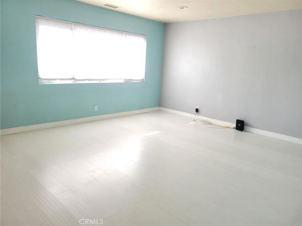 8402 Slater Avenue, Huntington Beach CA 92647