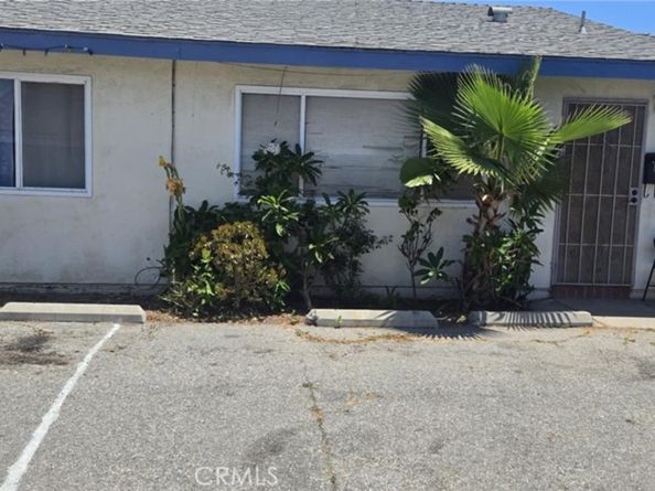 8402 Slater Avenue, Huntington Beach CA 92647