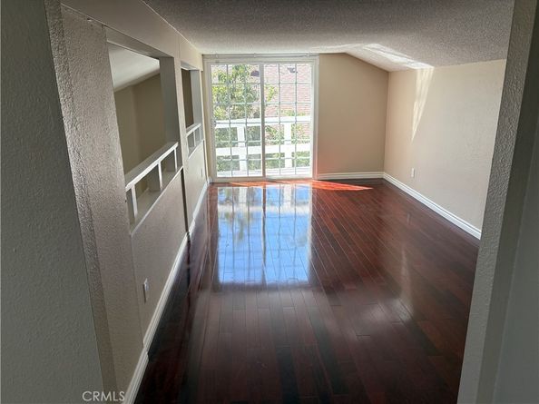 3375 Fuchsia, Costa Mesa CA 92626