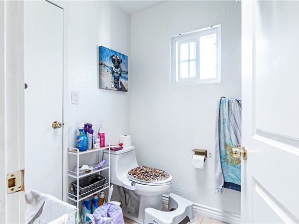 3375 Fuchsia, Costa Mesa CA 92626