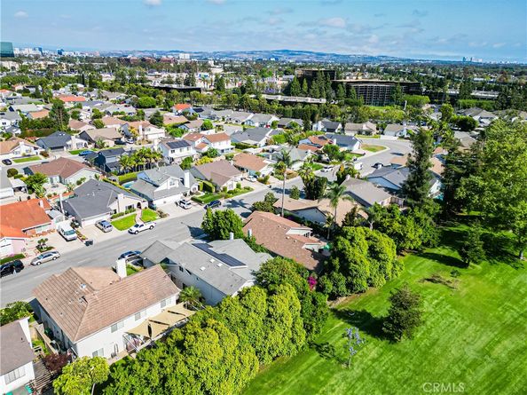 3375 Fuchsia, Costa Mesa CA 92626