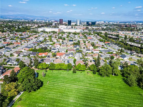 3375 Fuchsia, Costa Mesa CA 92626