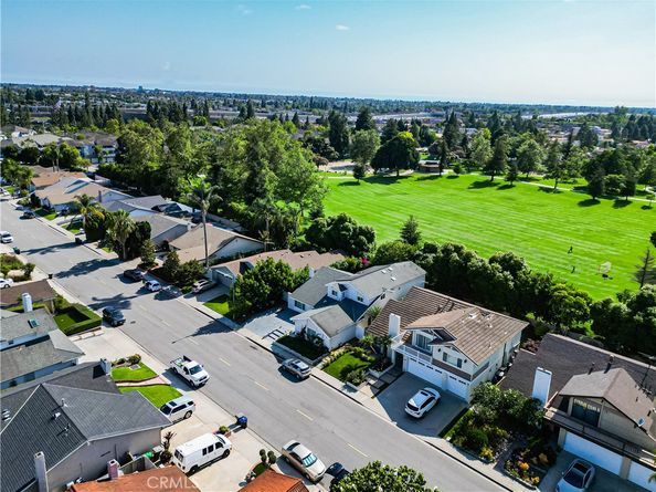 3375 Fuchsia, Costa Mesa CA 92626