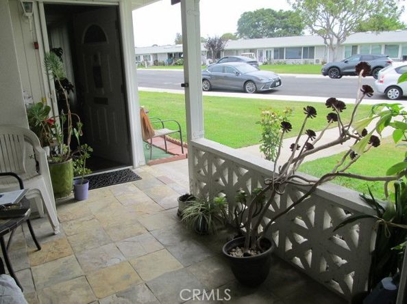 1382 El Dorado Dr., M3-10K, Seal Beach CA 90740