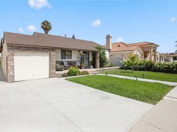 5017 W 118th Place
