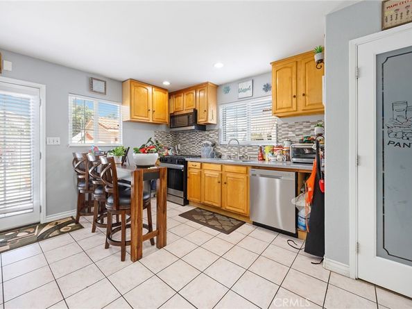5017 W 118th Place, Hawthorne CA 90250