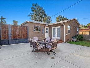 2860 Chestnut Avenue, Long Beach CA 90806