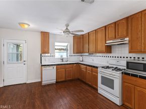 2860 Chestnut Avenue, Long Beach CA 90806