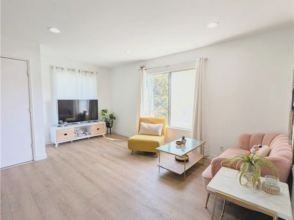 2345 Highbury Avenue 22, Los Angeles CA 90032