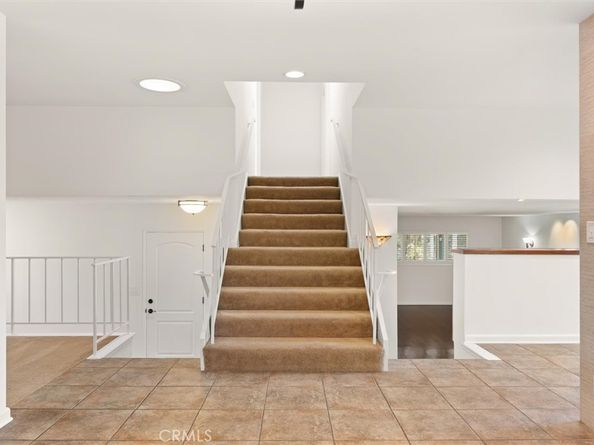 6301 E Bixby Hill Road, Long Beach CA 90815