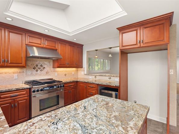 6301 E Bixby Hill Road, Long Beach CA 90815