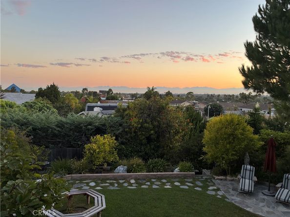 6301 E Bixby Hill Road, Long Beach CA 90815