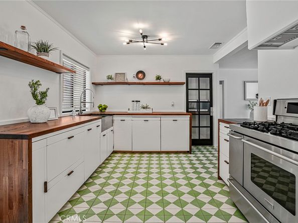 5233 Hersholt Avenue, Lakewood CA 90712