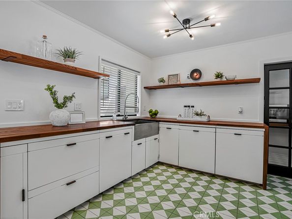 5233 Hersholt Avenue, Lakewood CA 90712