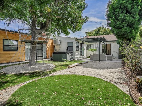 5233 Hersholt Avenue, Lakewood CA 90712