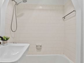 5233 Hersholt Avenue, Lakewood CA 90712