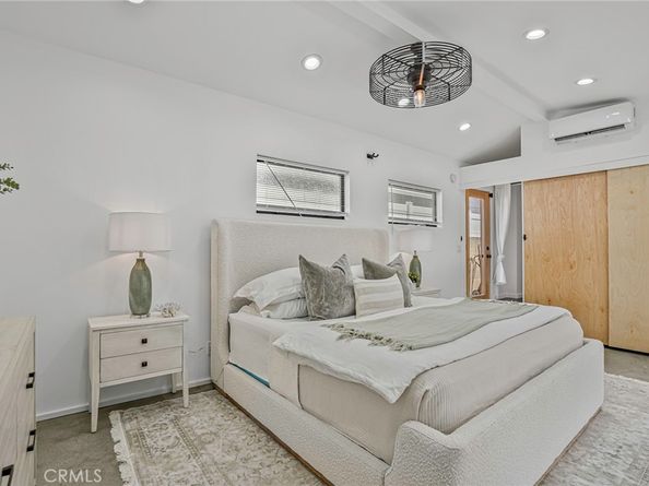 5233 Hersholt Avenue, Lakewood CA 90712