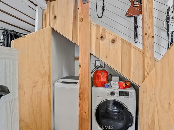 5233 Hersholt Avenue, Lakewood CA 90712