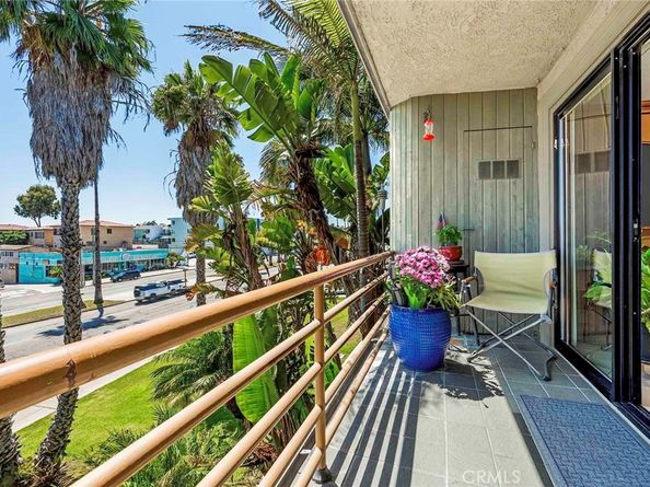 3811 E Livingston Drive 1, Long Beach CA 90803