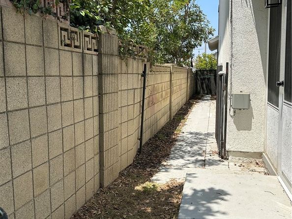 19008 Hillford Avenue, Carson CA 90746