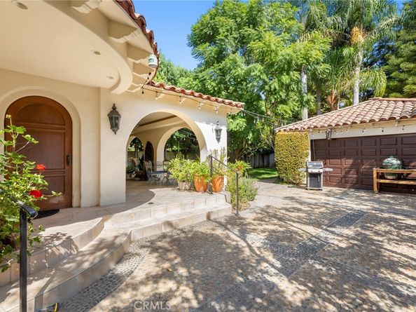 1811 N Flower Street, Santa Ana CA 92706