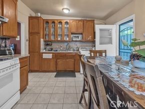 11609 208th Street, Lakewood CA 90715