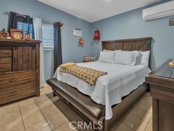 11609 208th Street, Lakewood CA 90715