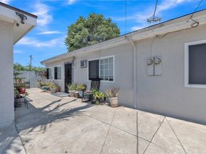 11609 208th Street, Lakewood CA 90715