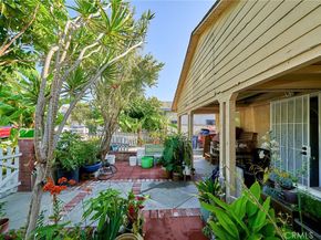 1845 Dawson Avenue, Signal Hill CA 90755