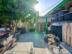 1845 Dawson Avenue, Signal Hill CA 90755