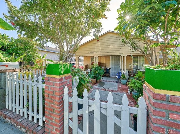 1845 Dawson Avenue, Signal Hill CA 90755