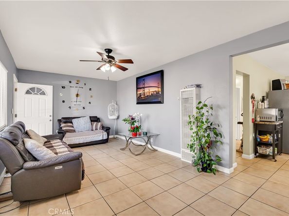 146 E 89th Street, Los Angeles CA 90003