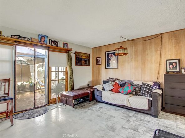10552 Royal Oak Way, Stanton CA 90680