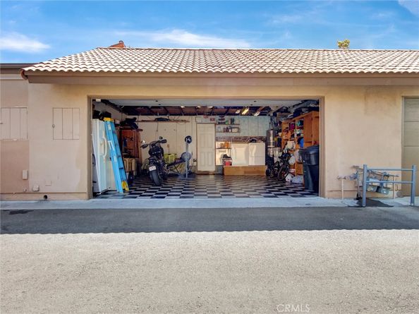 10552 Royal Oak Way, Stanton CA 90680