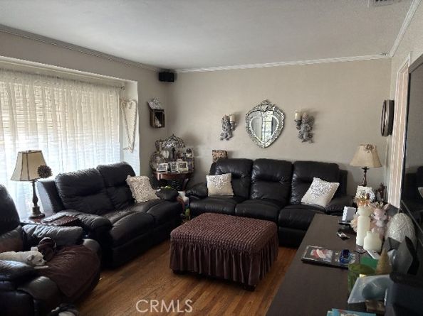 5968 Blackthorne Avenue, Lakewood CA 90712