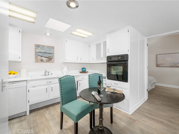 1461 Monterey 28E, Seal Beach CA 90740